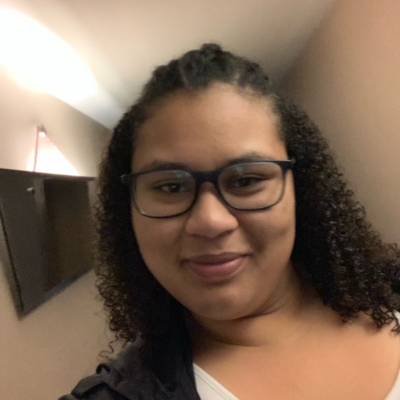 Meet your Posher, Alexzandrya - Picture 1 of 1